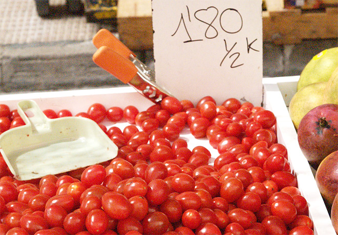 Cherry-Tomaten auf dem Markt ...