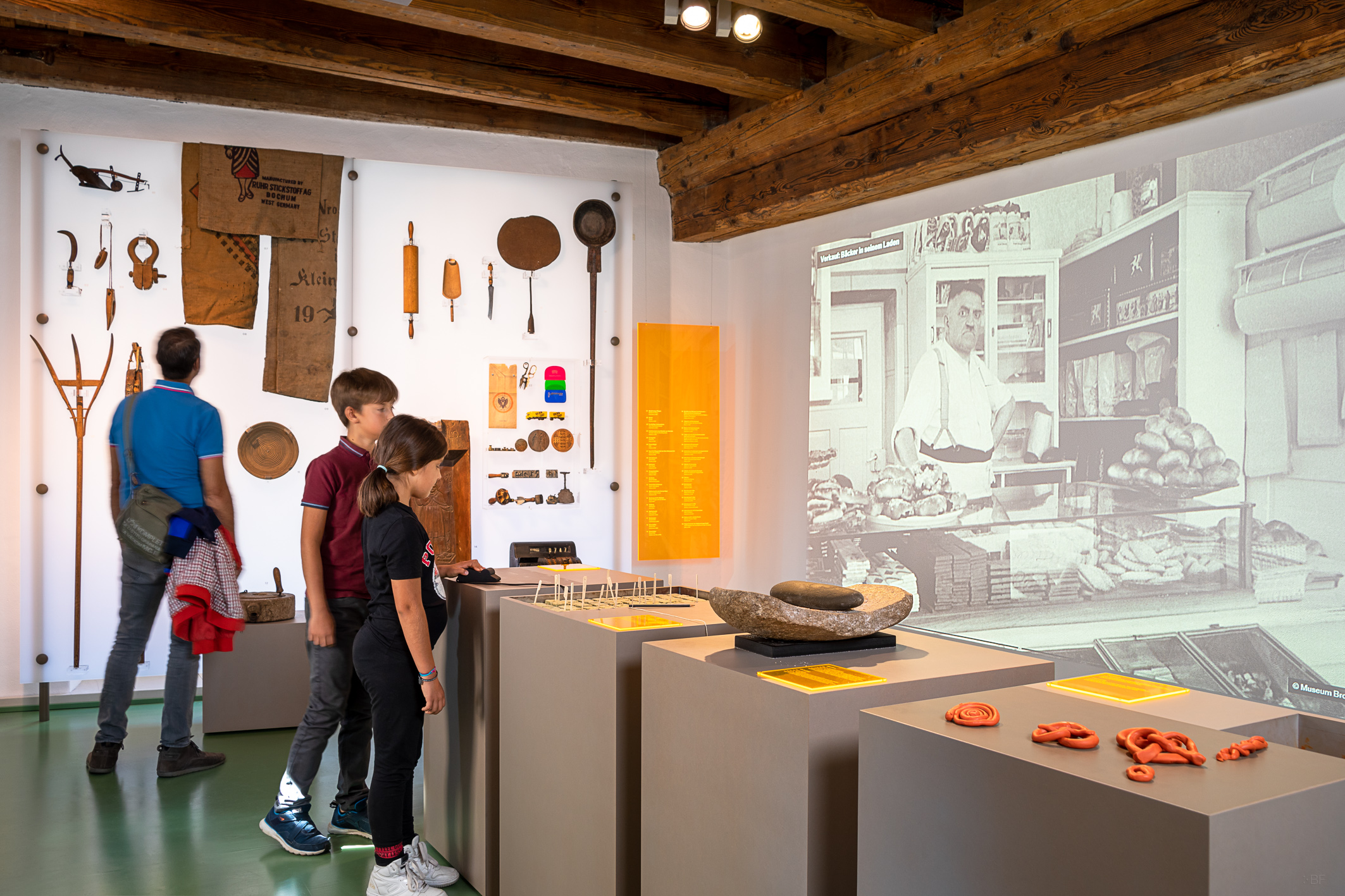 Spannende Ausstellung fr Gro und Klein BFriese